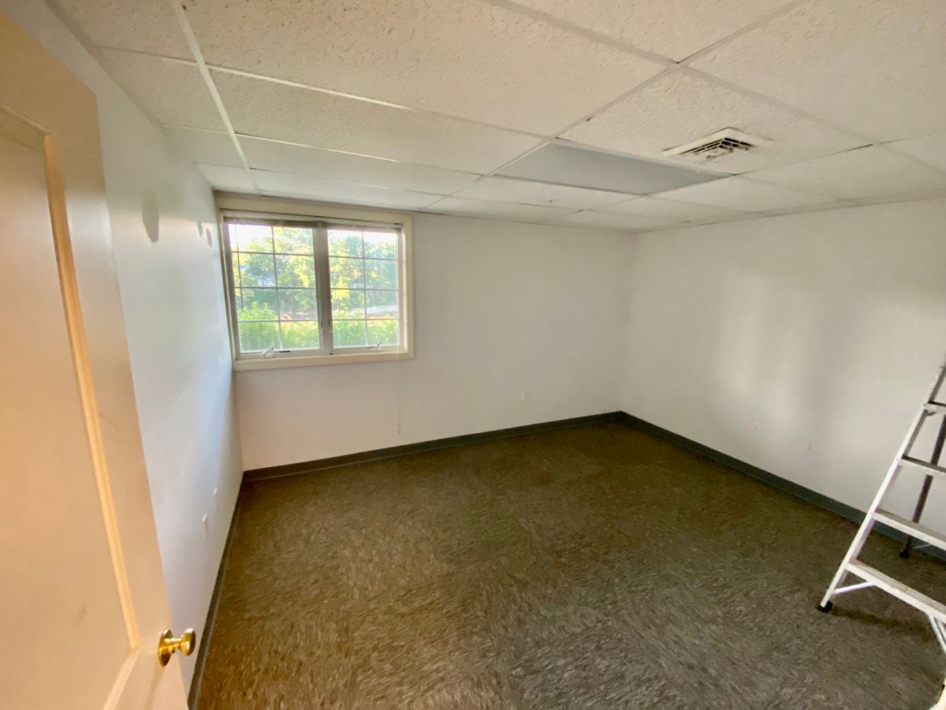 19 Bridge St, Kittery, ME 03904